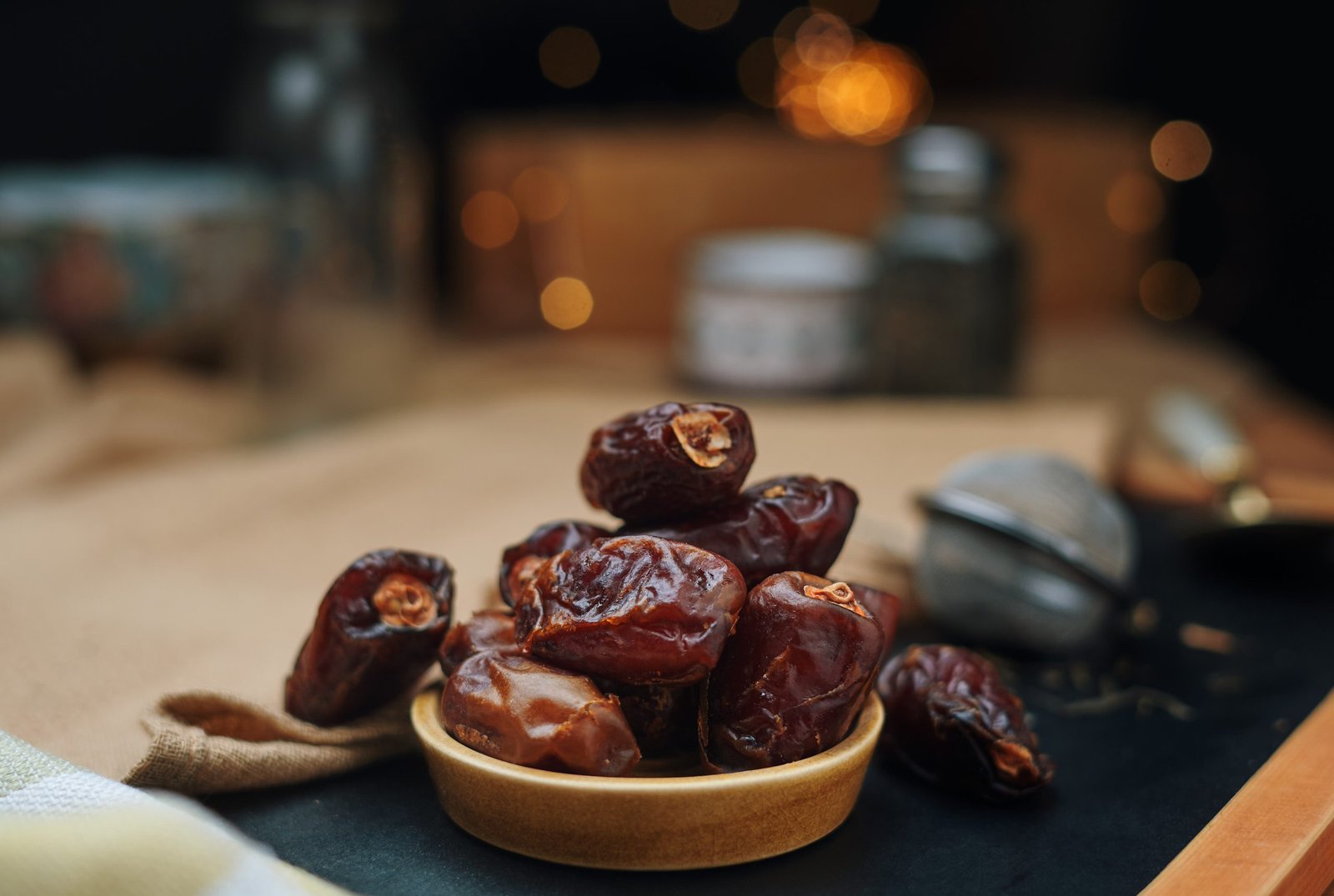 Why Dates in Ramadhan?