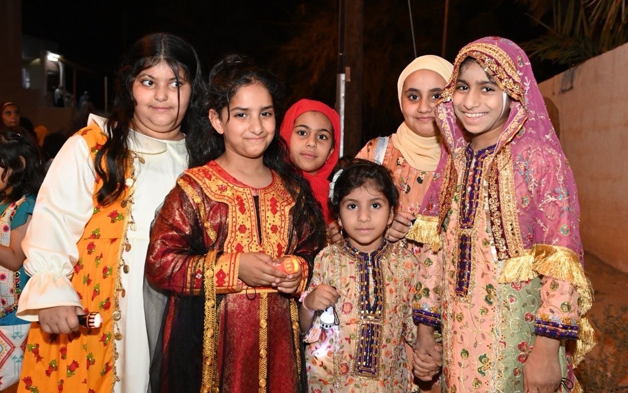 Discovering the Joy of Tahloola: A Traditional Omani Celebration