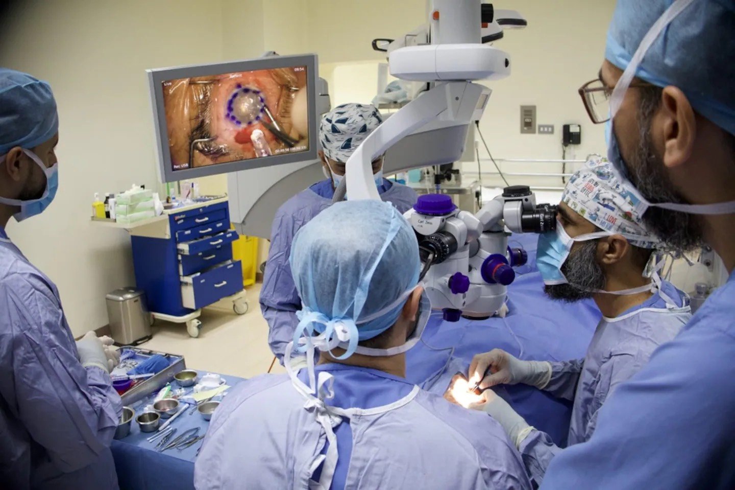 Oman Performs First Partial Corneal Transplant at Secondary Healthcare Level