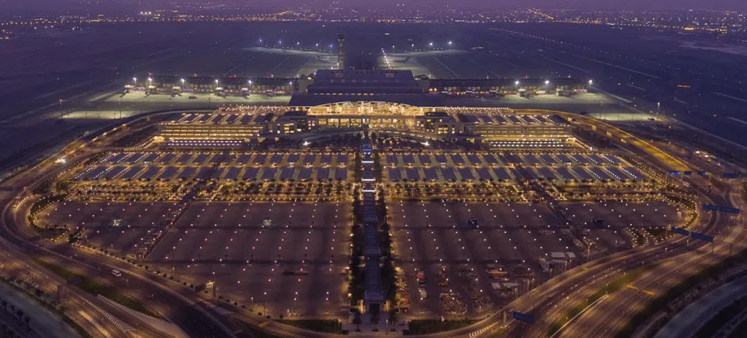 The Oman Exception: How Neutrality and Geography Created the Gulf’s Only Safe Airport
