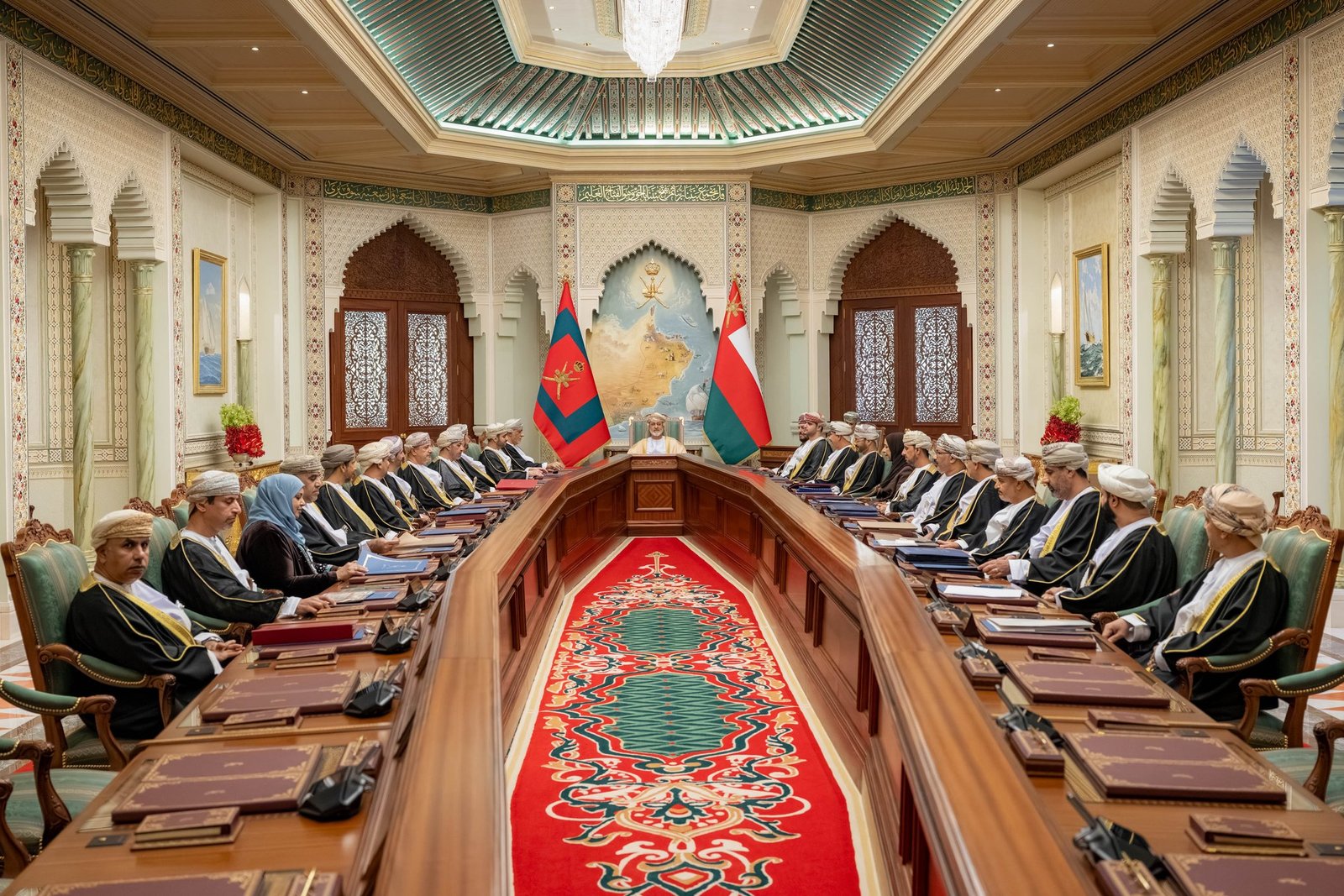 His Majesty the Sultan chaired the Cabinet meeting at Al Barakah Palace